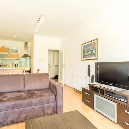 Apartman El Tarik *